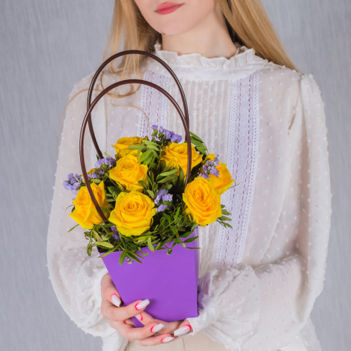 х Сумочка букет с розами на 1 сентября арт. 38183-Ж