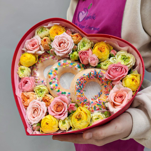 Сердце с цветами и пончиками для ванны арт. 45459