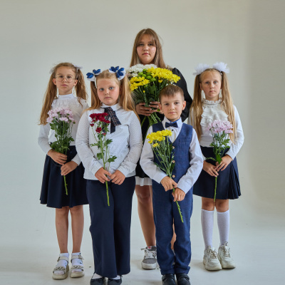 Букет от класса Хризантема кустовая МИКС ПОШТУЧНО N 19