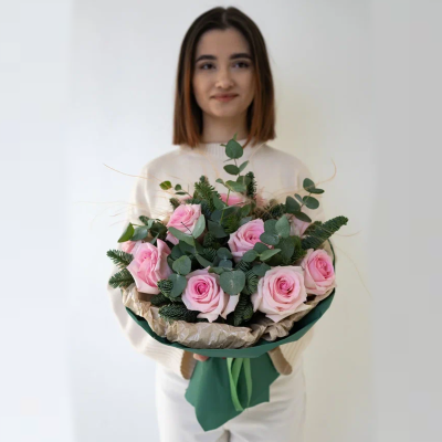 Букет с розами и эвкалиптом "Зимний сон" N 91344