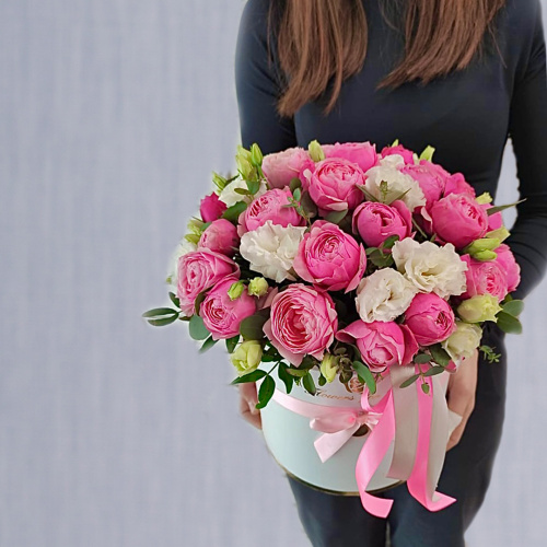 Коробка с розовыми пионовидными розами. Размер L. арт. 45002